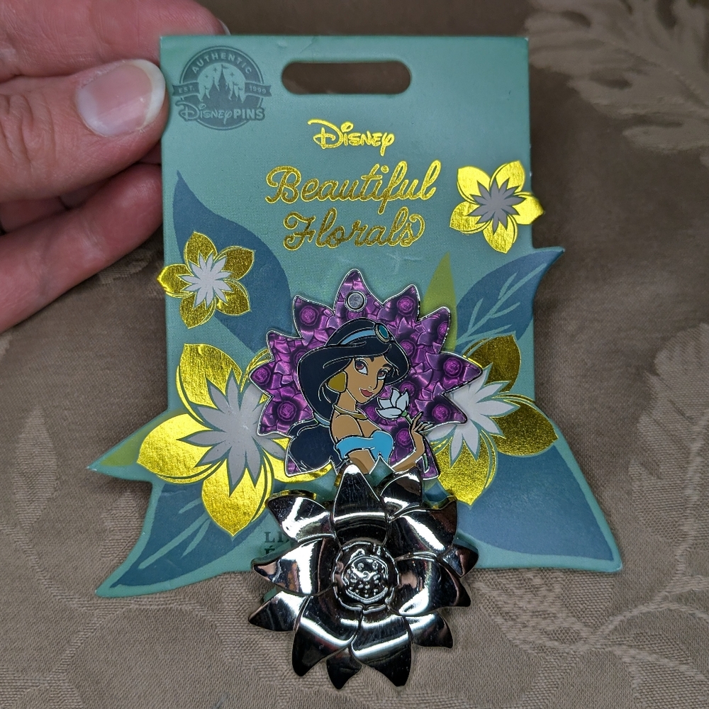 Disney Pins Beautiful Florals Jasmine Pin, NWT!